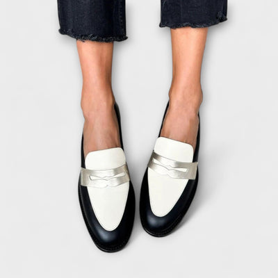 Rosalie™ | Mocassins Noirs à Fini Métallique Brillant